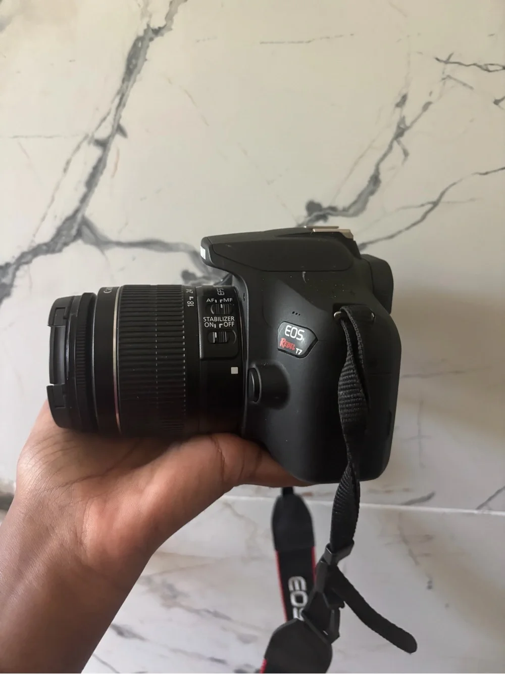 Canon EOS Rebel T7 DSLR Camera EF-S 18-55mm f/3.5-5.6 IS I|